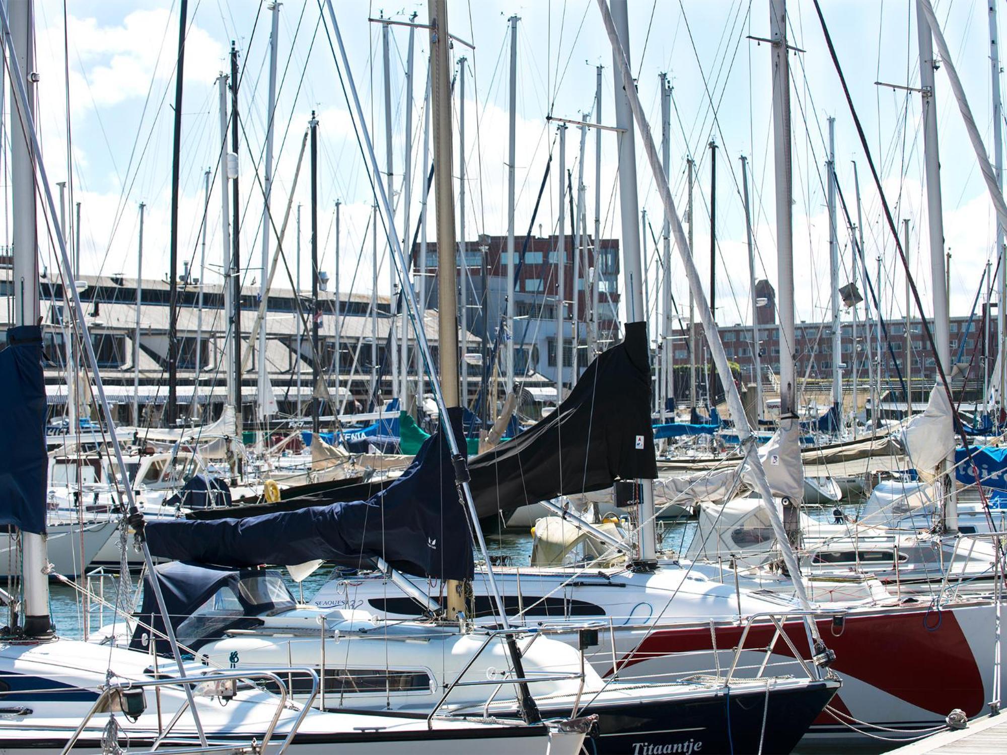 Bizstay Harbour III Scheveningen Apartments La Haya Exterior foto